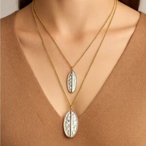 Chic Gold and Silver Pendant Layered Necklaces